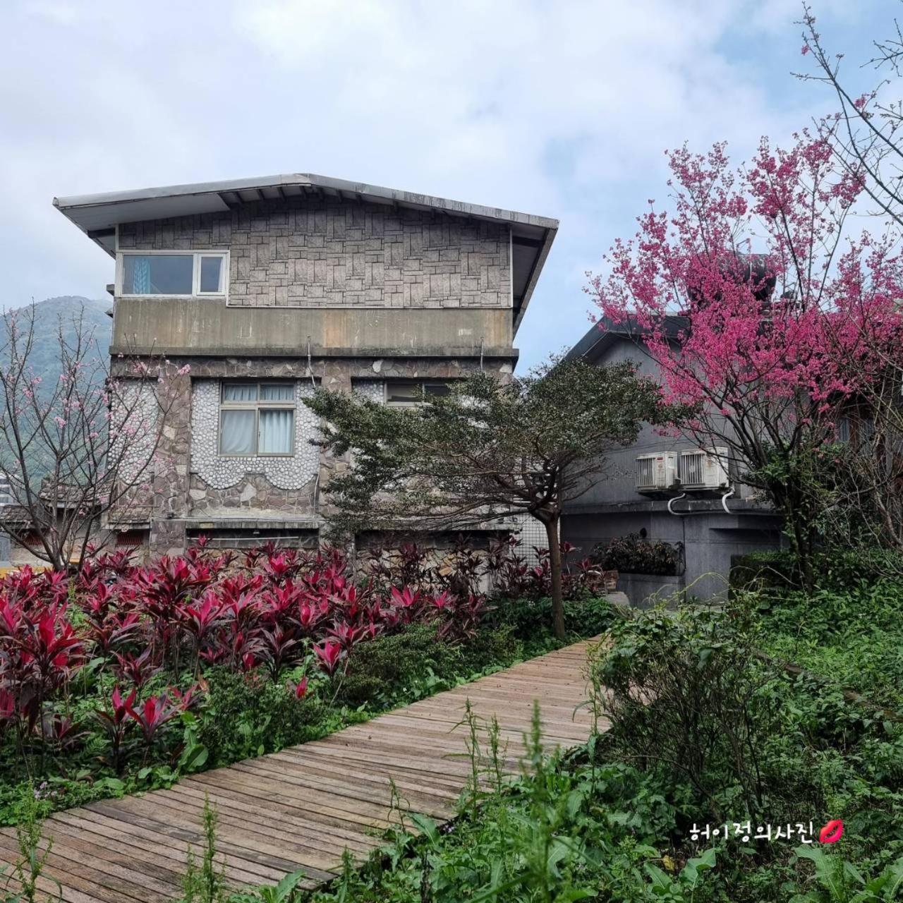 九份市下巷石屋民宿 Ngoại thất bức ảnh